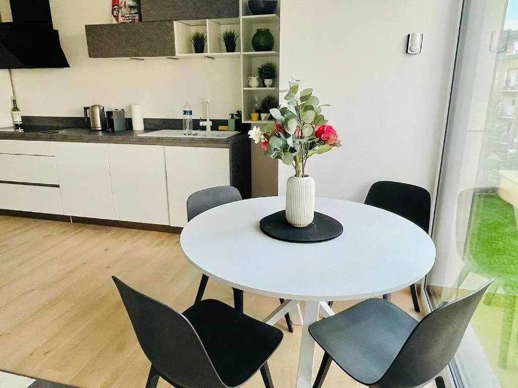 Cozy 1 Bedroom Flat With Private Terrace Luxembourg 0*,  Luxembourg